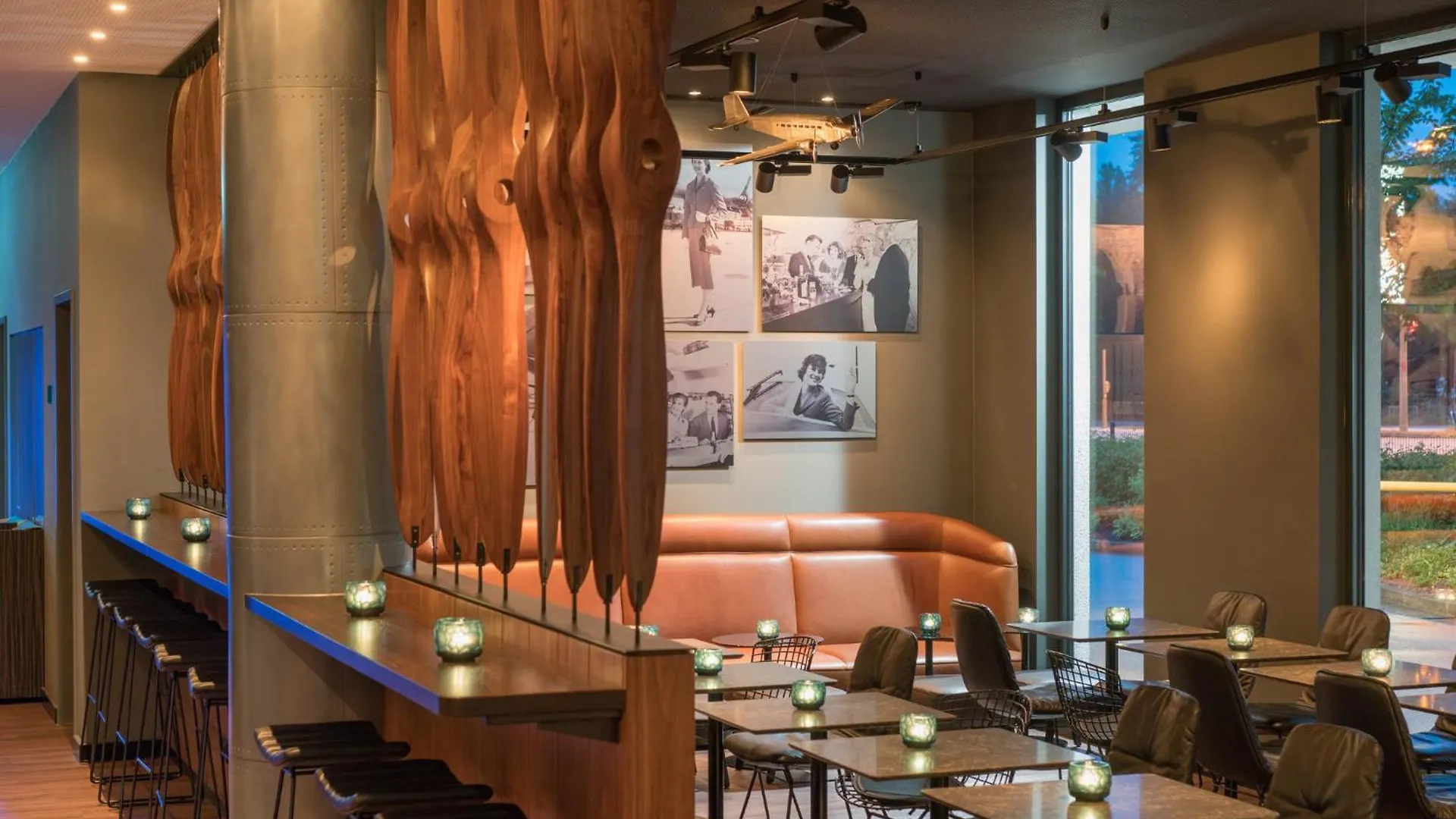 Motel One Hamburg Airport Almanya